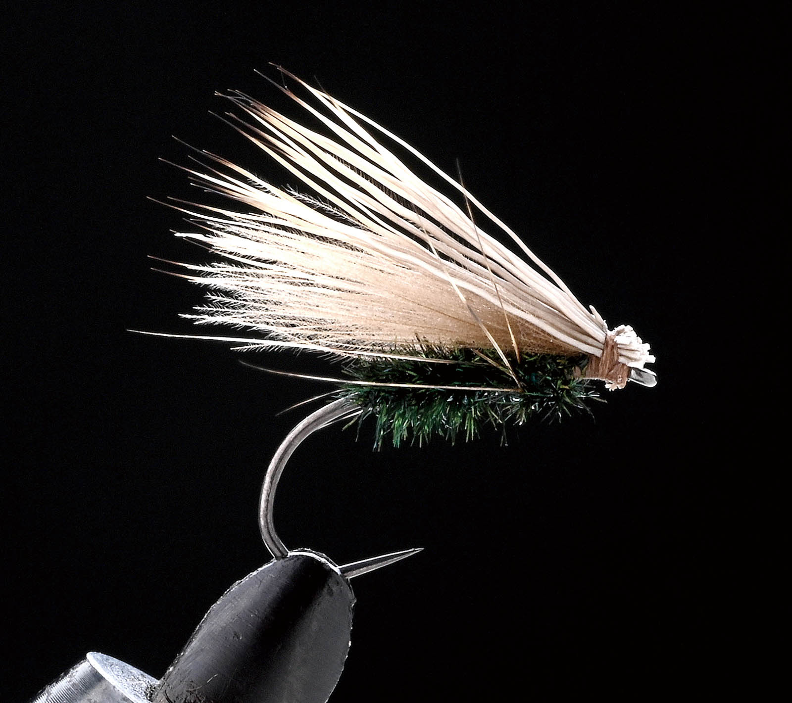 Local Flies08：東北の渓流用ドライフライ-02 | ARTICLES | FlyFisher