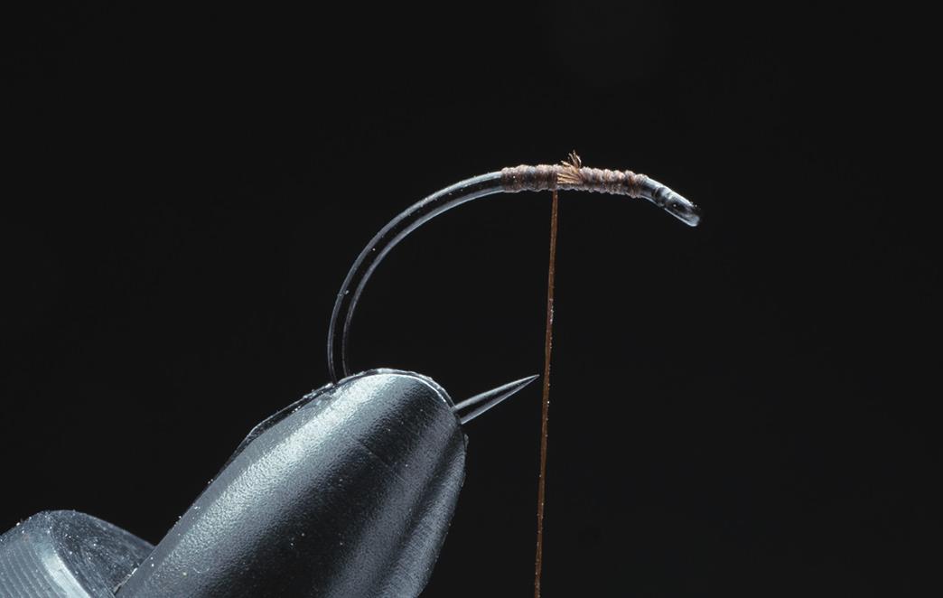 丹沢スペシャルのタイイング | ARTICLES | FlyFisher ONLINE フライ